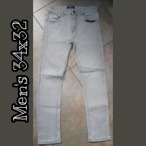 Men's NWOT Grey 20 Jeans